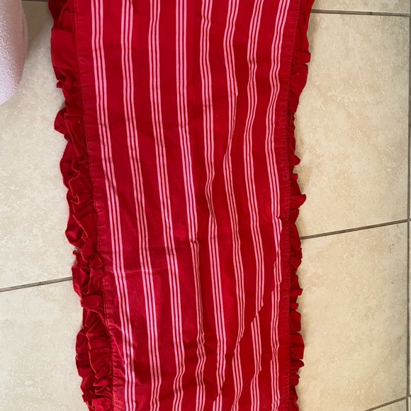 Reversible table runner - Picture 3 of 3